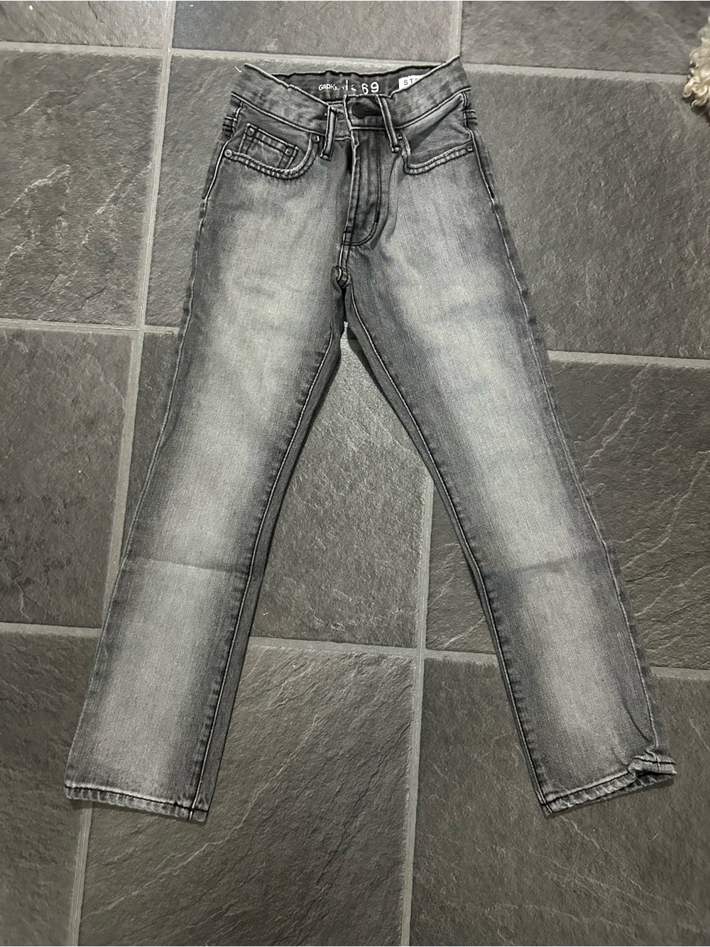 GAP girls size 8 slim Grey Washed Straight Jeans